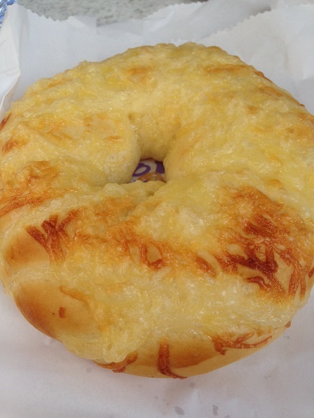 HKDL Main Street Bakery Cheese Bun