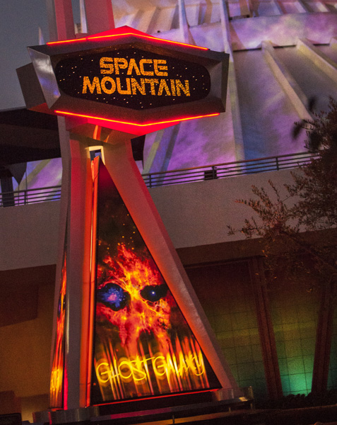 SPACE MOUNTAIN GHOST GALAXY